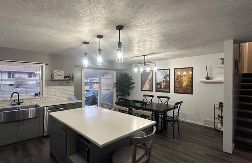 Papillion House | Cozy 4-BD house in central Papillion with dedicated office, game room & WiFi
