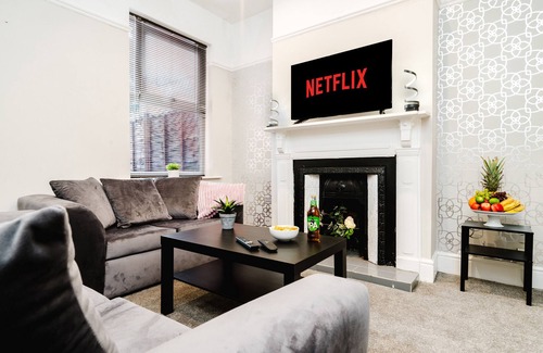 Bloxwich House | Cozy 4 bed house in Birmingham for trade stays