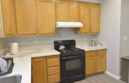 Regency Park House | Cozy 4 bedroom 3 bath home away from home