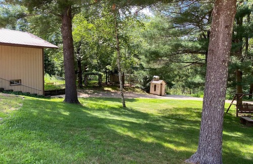 Suring Cabin | Cozy 4-bedroom cabin with AC and WiFi on 20 acres overlooking a private pond