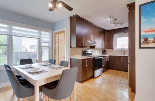 Longueuil House | Cozy 4-Bedroom Home - 15 minutes From Montreal Downtown