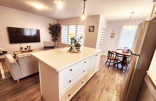Halton Regional Municipality House | Cozy 4 bedroom Home in Milton GTA