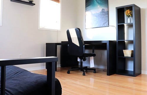 Whitby House | Cozy 4-Bedroom Home with Large Yard in Whitby