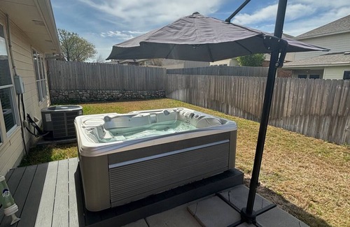 San Antonio House | Cozy 4-bedroom house in delightful San Antonio with AC, WiFi