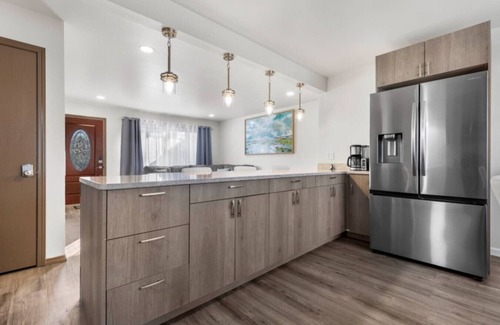 Rockford House | Cozy 4-Bedroom Ranch ideal for extended stays