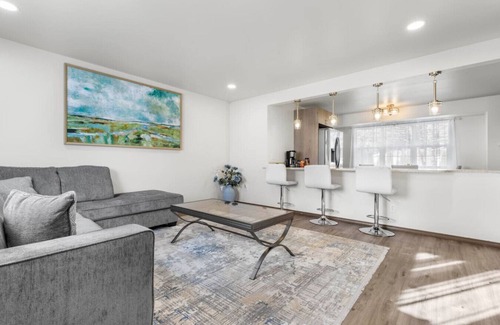 Rockford House | Cozy 4-Bedroom Ranch ideal for extended stays
