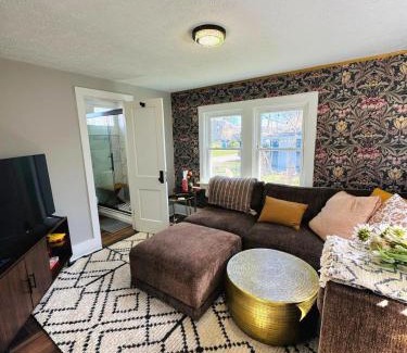 Northeast South Bend House | Cozy 4BD - Backyard Retreat - 3mins to Notre Dame