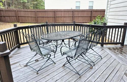 Buford House | Cozy 5-Bedroom Home with Spacious Deck