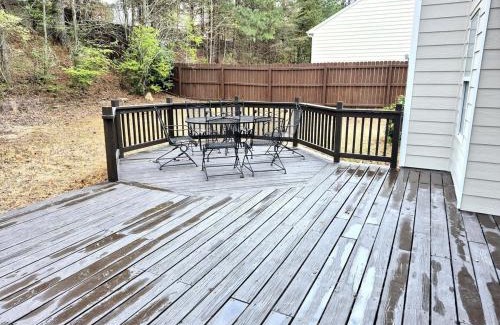 Buford House | Cozy 5-Bedroom Home with Spacious Deck