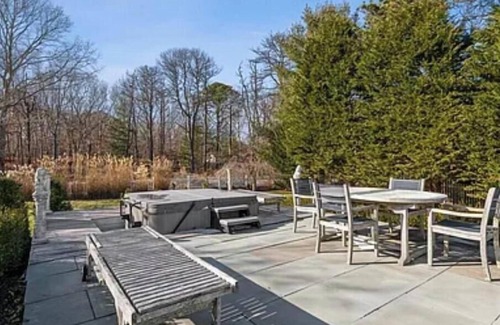Wainscott Woods House | Cozy 5 Bedroom With Wi-fi And Air Condition