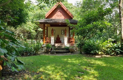 Chang Phueak Villa | Cozy 5bedrooms villa w/ pool in city of Chiangmai