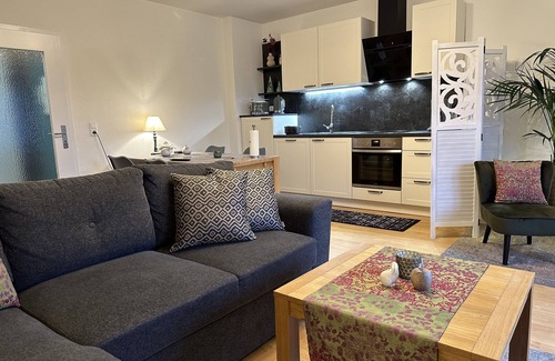 Ostorf Apartment | Cozy 60m² old town quarter close to the city and lake