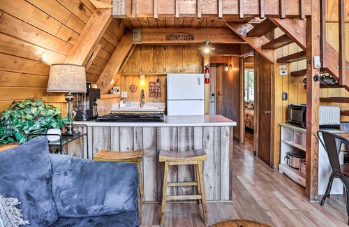 Arrowbear Lake Cabin | Cozy A-Frame w/Hot Tub Near Arrowbear Lake!