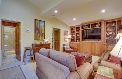 Summerville Historic District House | Cozy Abode with Yard about 1 Mi to Dtwn Summerville