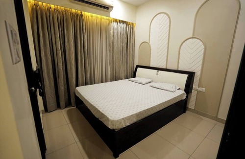Nagpur Apartment | Cozy AC room in a luxurious bungalownn