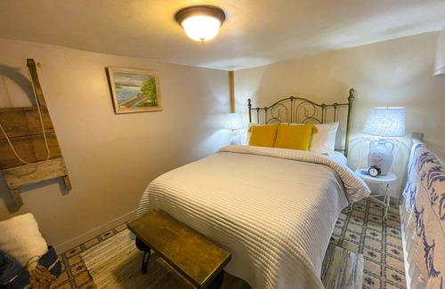 McGregor Hotel | Cozy Alpine Retreat in Historic Downtown