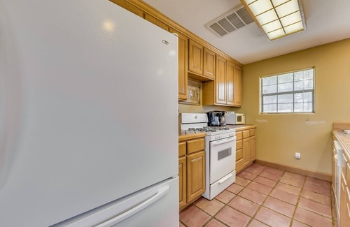 Alto Cabin | Cozy Alto Cabin w/Grill & Mtn Views: 2 Mi to Lake