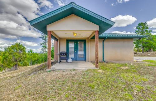 Alto House | Cozy Alto Cabin with Grill and Mtn Views 2 Mi to Lake