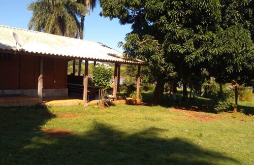 Morada Nova de Minas House | Cozy and Charming Wooden House With Wood Stove and Fishing Pond