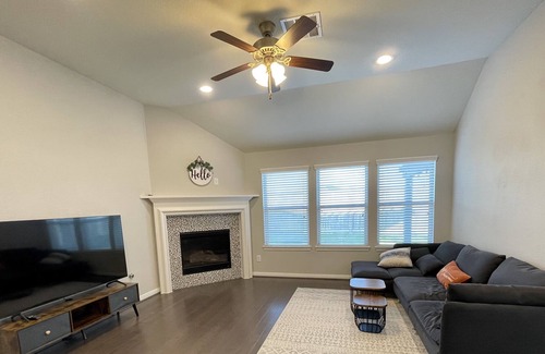 Katy House | Cozy and clean space