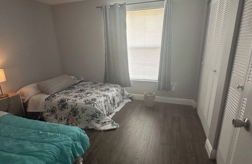 New Port Richey House | Cozy and clean 1-bedroom house with WiFi, AC in enchanting New Port Richey