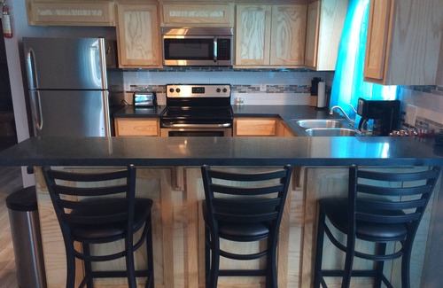South Padre Island Condo | Cozy and comfortable Mid-Island Condo with "Keyless" Entry and Free WiFi