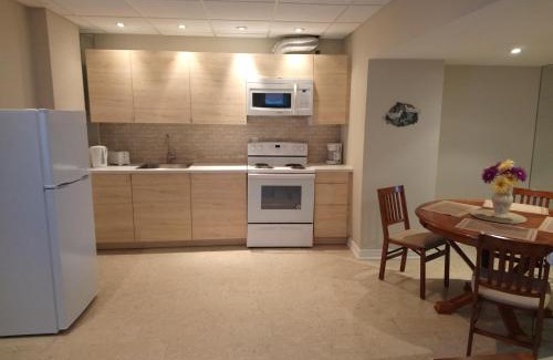 Richmond Hill Apartment | Cozy and comfy Studio Apartment