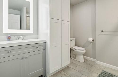Whitesboro Apartment | Cozy and Cute Studio 15 minutes from Lake Texoma and 30 minutes from WinStar.
