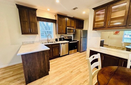 Crystal River Cabin | Cozy and fully equipped cabin in Crystal River Fl. Screened-In outdoor pool.