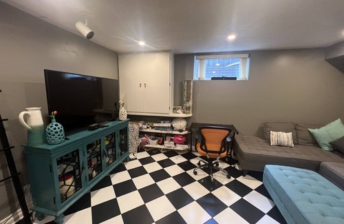 London House | Cozy and luxurious guest suite with 2 bedrooms &private entrance in North London