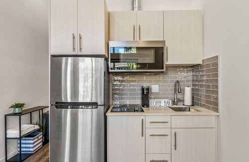 Ballard Apartment | Cozy and Modern Studio in the Heart of Ballard