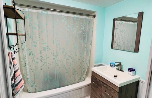 Durham Region Bed & Breakfast | Cozy and Private Bedroom in a Basement with complete Washroom