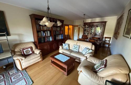 Portela Apartment | Cozy and Quiet Apartment near the Center