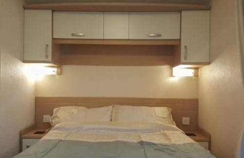 Hamworthy Apartment | Cozy and relaxing with stunning sea views