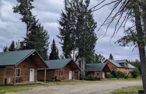Regional District of Fraser-Fort George Cabin | Cozy and Relaxing Getaway Cabin #9n