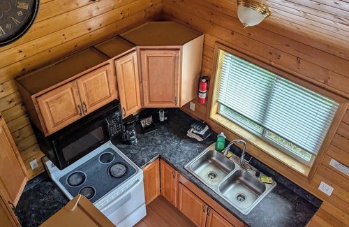 McBride Cabin | Cozy and Relaxing Getaway Cabin #13