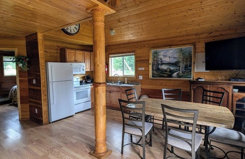 McBride Cabin | Cozy and Relaxing Getaway Cabin #14