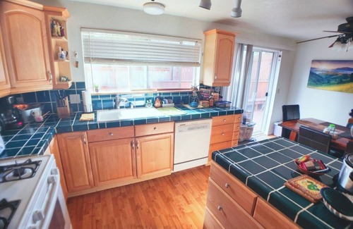 Alabama Hill House | Cozy and Relaxing Private Getaway Full Amenities