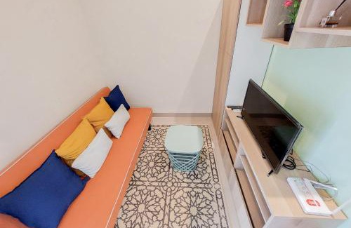 Serpong Apartment | Cozy and Spacious 1BR Apartment at Parkland Avenue By Travelio
