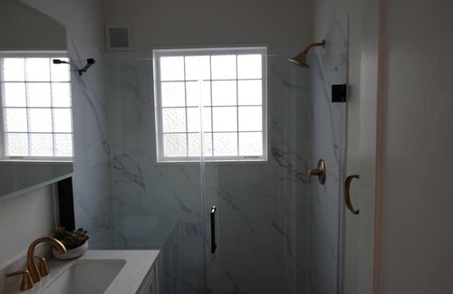 Chattanooga House | Cozy and Spacious 4 bedroom minutes from Downtown