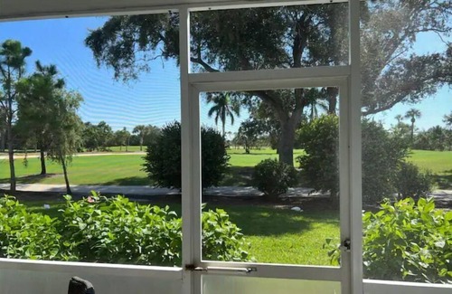 Cypress Lake Condo | Cozy and sweet condo .