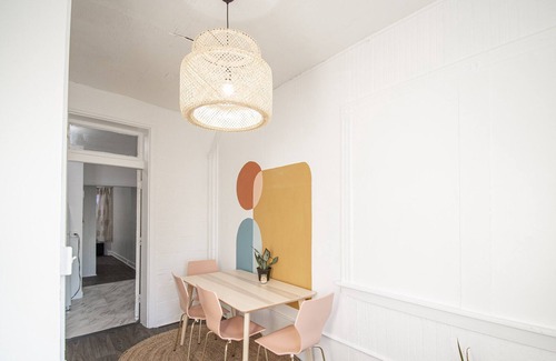 North Chicago Apartment | Cozy and trendy apartment for 2 near Great Lakes Naval Station!