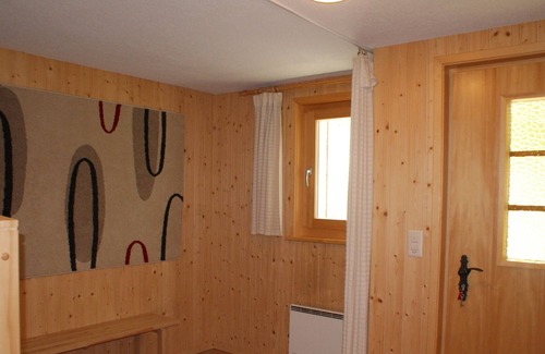 Champex-Lac Ski Chalet | Cozy and well-appointed cottage on the edge of a small brook in Champex-Lac
