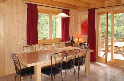 Champex-Lac Ski Chalet | Cozy and well-appointed cottage on the edge of a small brook in Champex-Lac