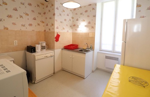 Saint-Vincent-de-Salers Apartment | Cozy Apartment in Auvergne, Near Puy Mary - Sleeps 4, BBQ, Hiking, and More