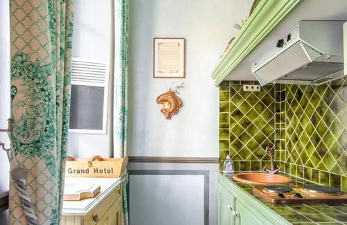Montbrun-les-Bains Apartment | Cozy Apartment with Swimming Pool
