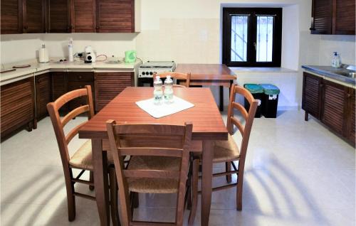 Campello sul Clitunno Apartment | Cozy Apartment In Loc Fontanelle