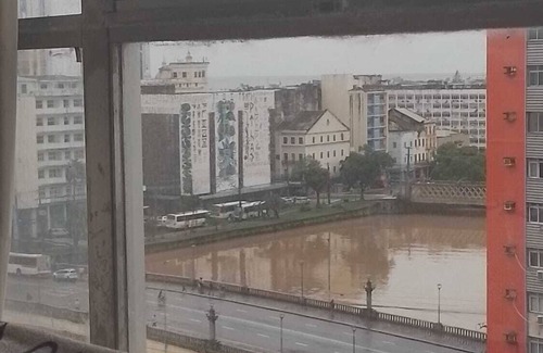 Santo Antonio Apartment | Cozy apartment on Aurora Street, with side view of the Capibaribe River