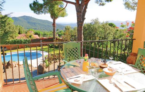 Santa Cristina de Aro Apartment | Cozy Apartment In Santa Cristina D'aro