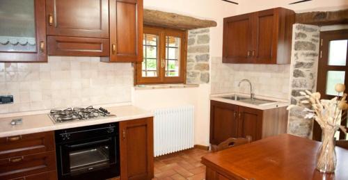 Caprese Michelangelo Apartment | Cozy Apartment in Caprese Michelangelo 30m² + Pool